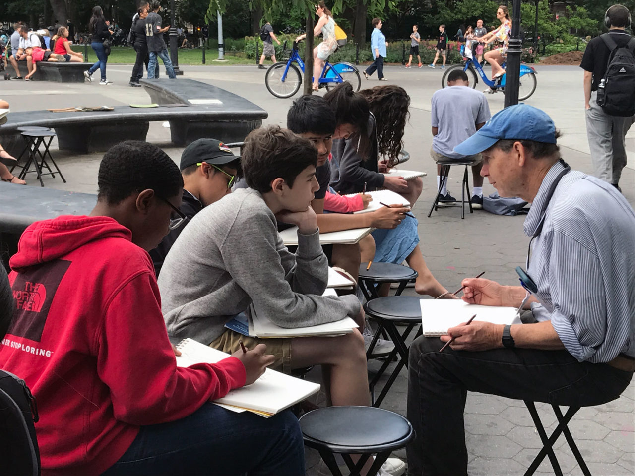 Students got expert one-on-one advice from instructor Eli King on daily sketching trips around the city.