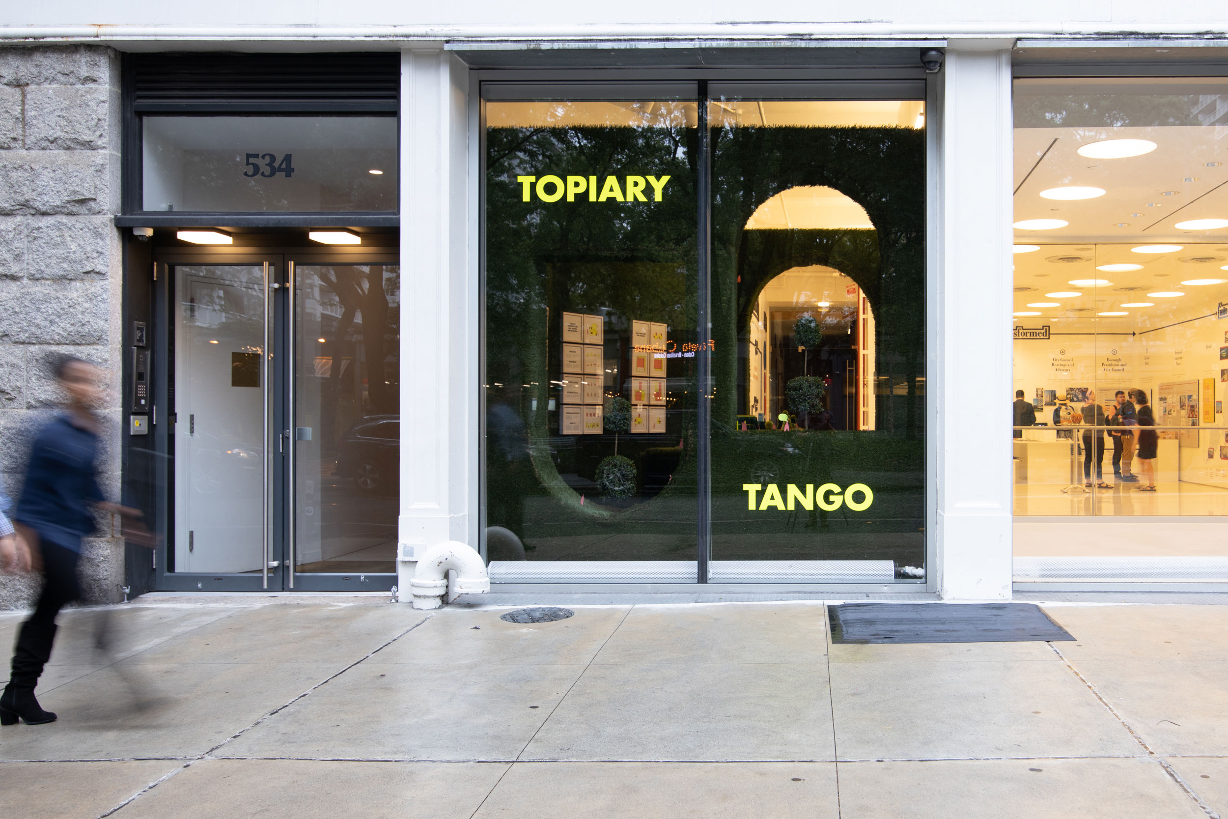 Topiary Tango installation view, 2019. Photo: Samuel Lahoz.