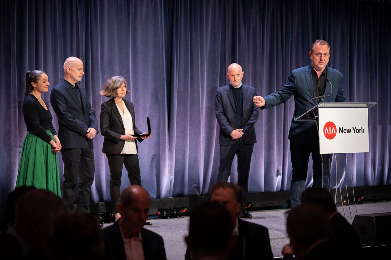 SHoP Architects receives the Medal of Honor. Photo: Samuel Lahoz.