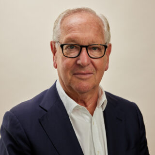 Daniel Brodsky Headshot Photo