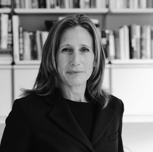 Annie Tirschwell headshot